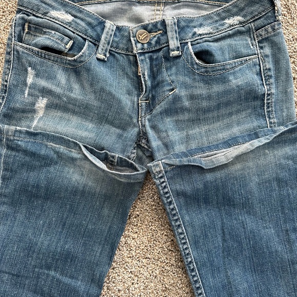 William Rast size 24 - Picture 2 of 4